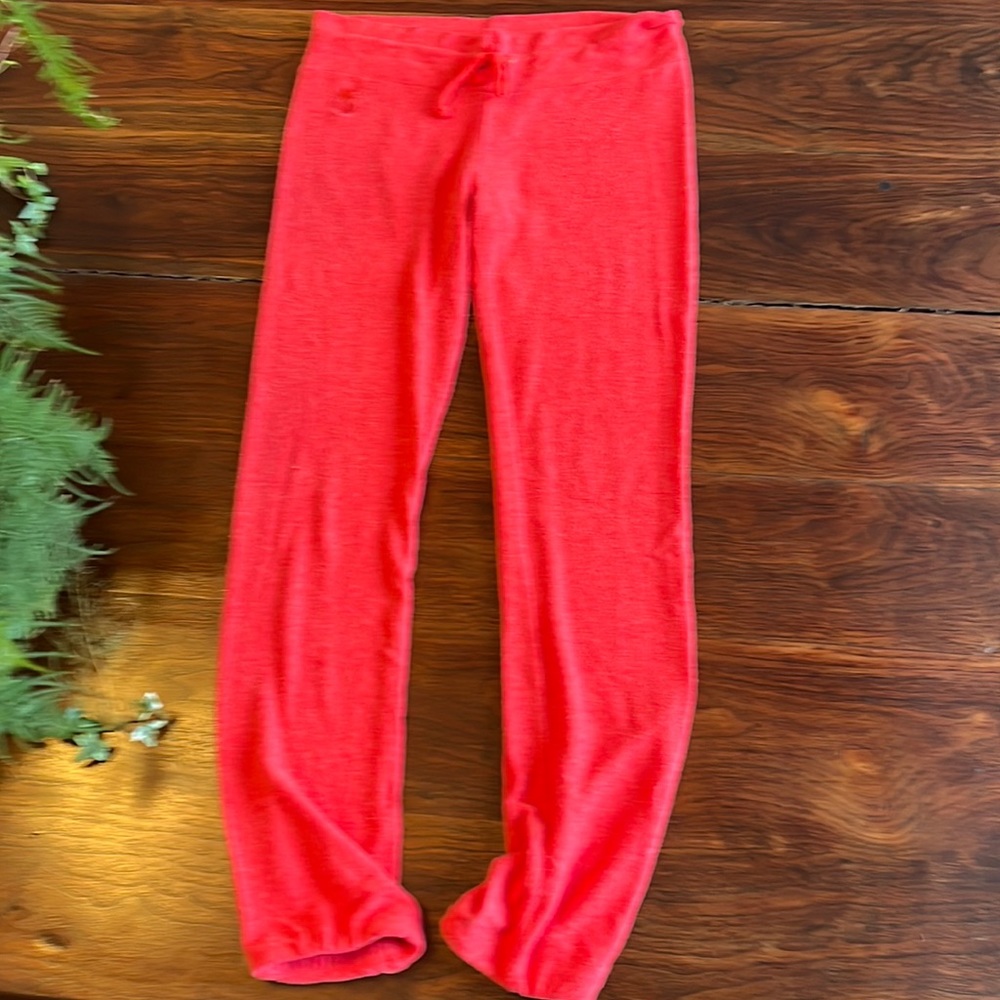 WildFox heathered red poly/spandex sweatpants. Incredibly soft and comfy! Med